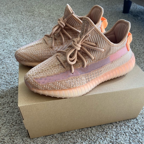 women's 8 in yeezys